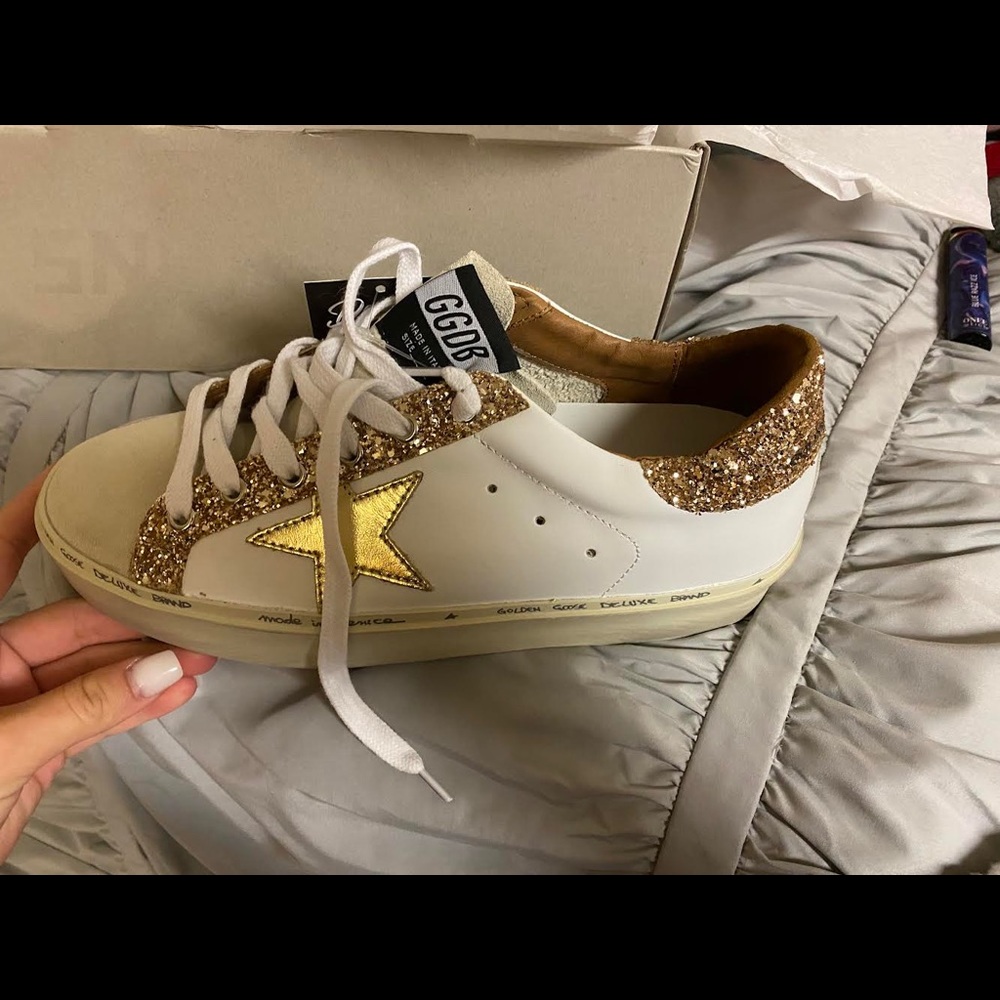 Golden Goose Deluxe Brand Logo Patch Lace-Up Sneakers